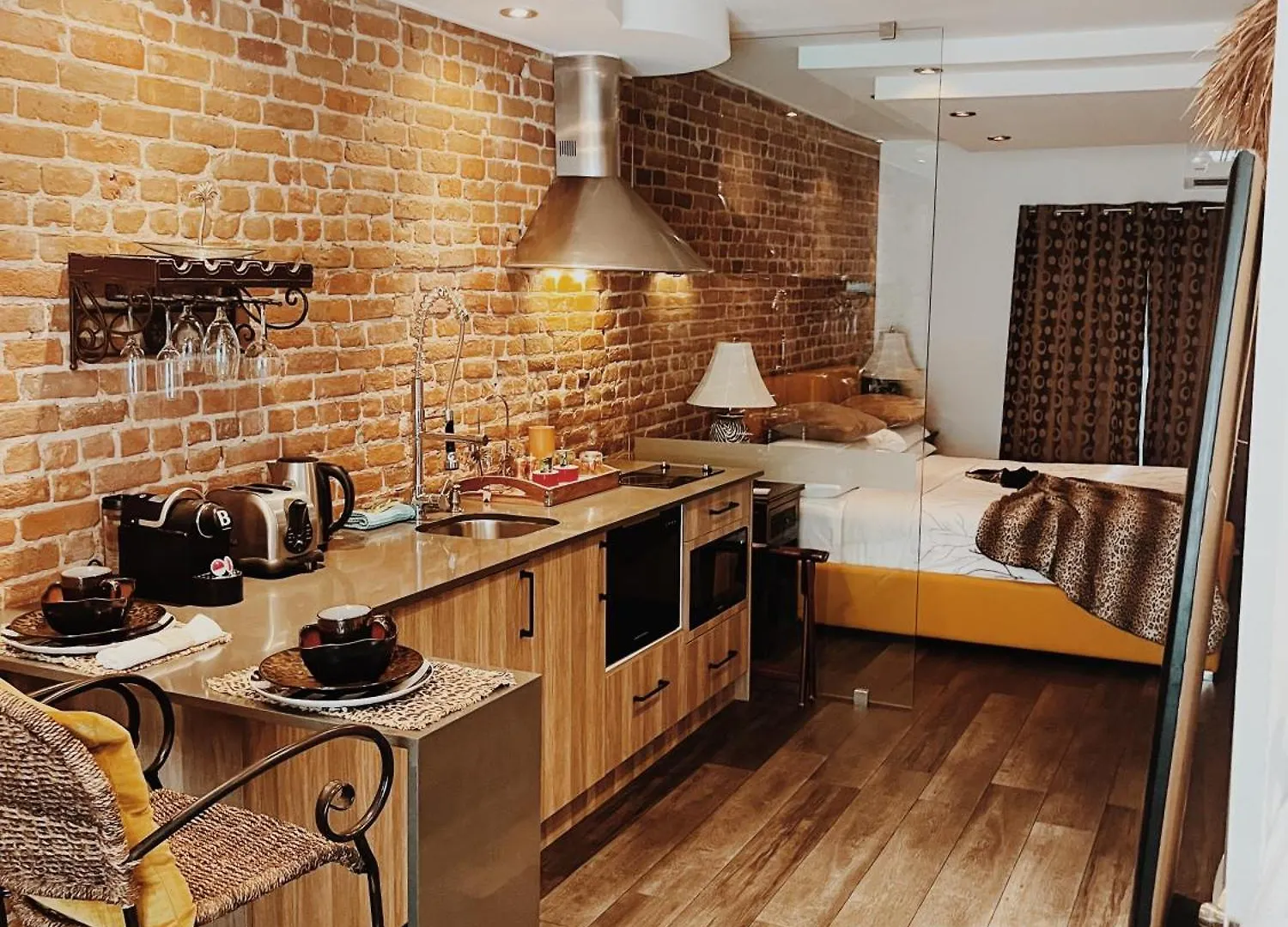 Hotel Kutuma Montreal
