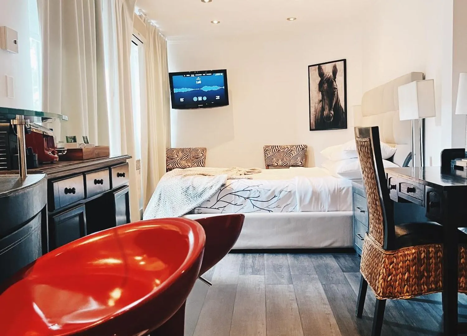מונטריאול Hotel Kutuma 4*,
